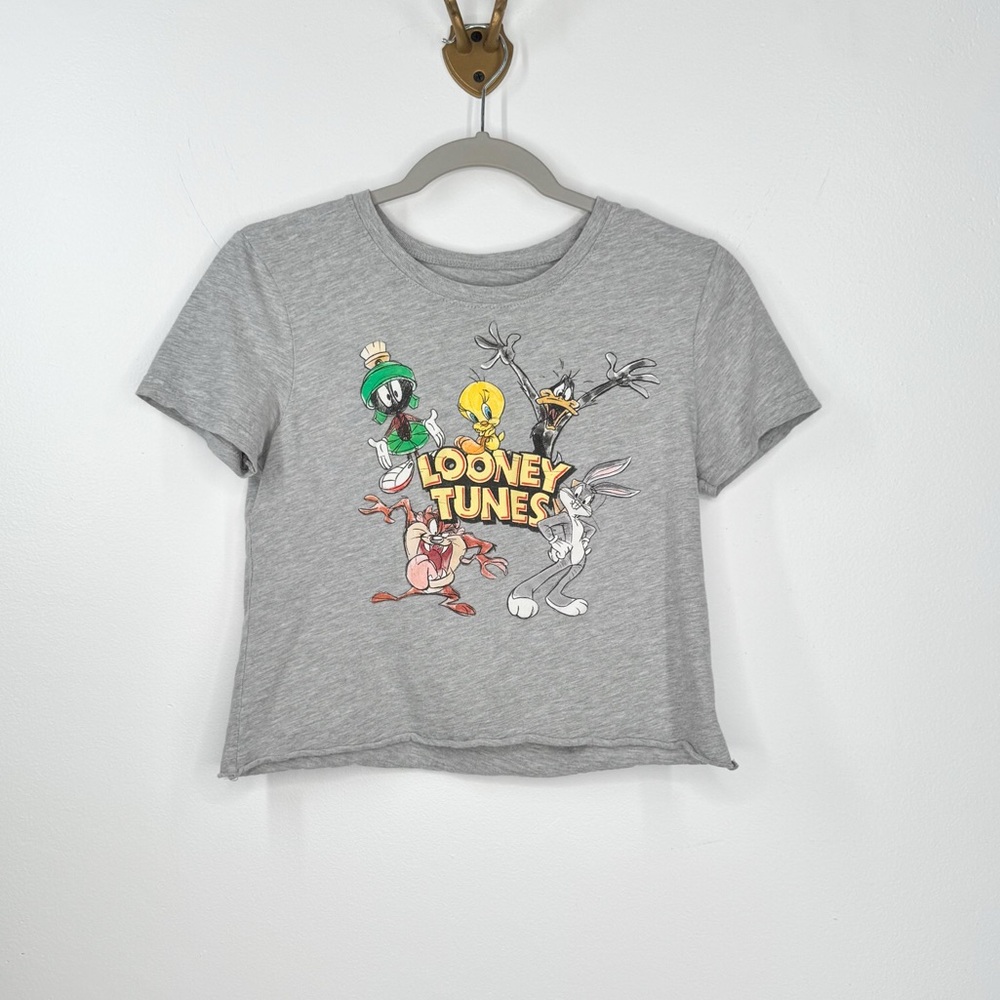 Warner Bros Looney Tunes Gray Cropped Rolled Hem Short Sleeve Shirt Women’s Med